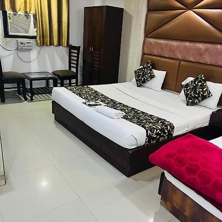 Hotel Aerotech Near Igi Airport New Delhi Exteriör bild