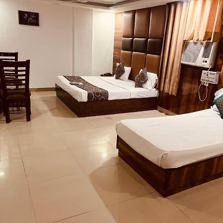 Hotel Aerotech Near Igi Airport New Delhi Exteriör bild