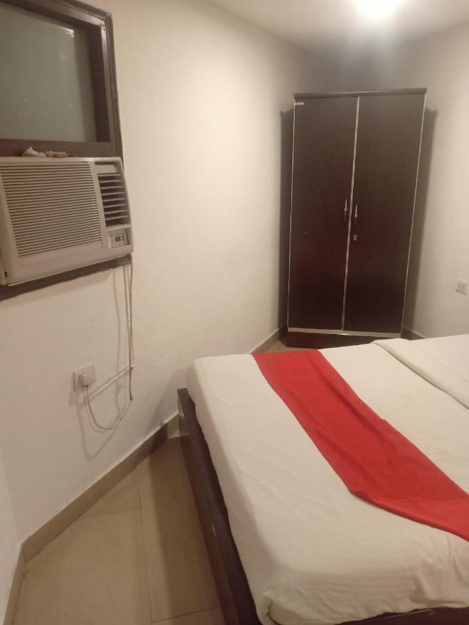 Hotel Aerotech Near Igi Airport New Delhi Exteriör bild