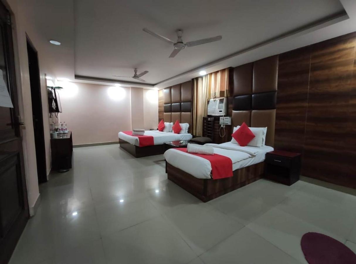 Hotel Aerotech Near Igi Airport New Delhi Exteriör bild