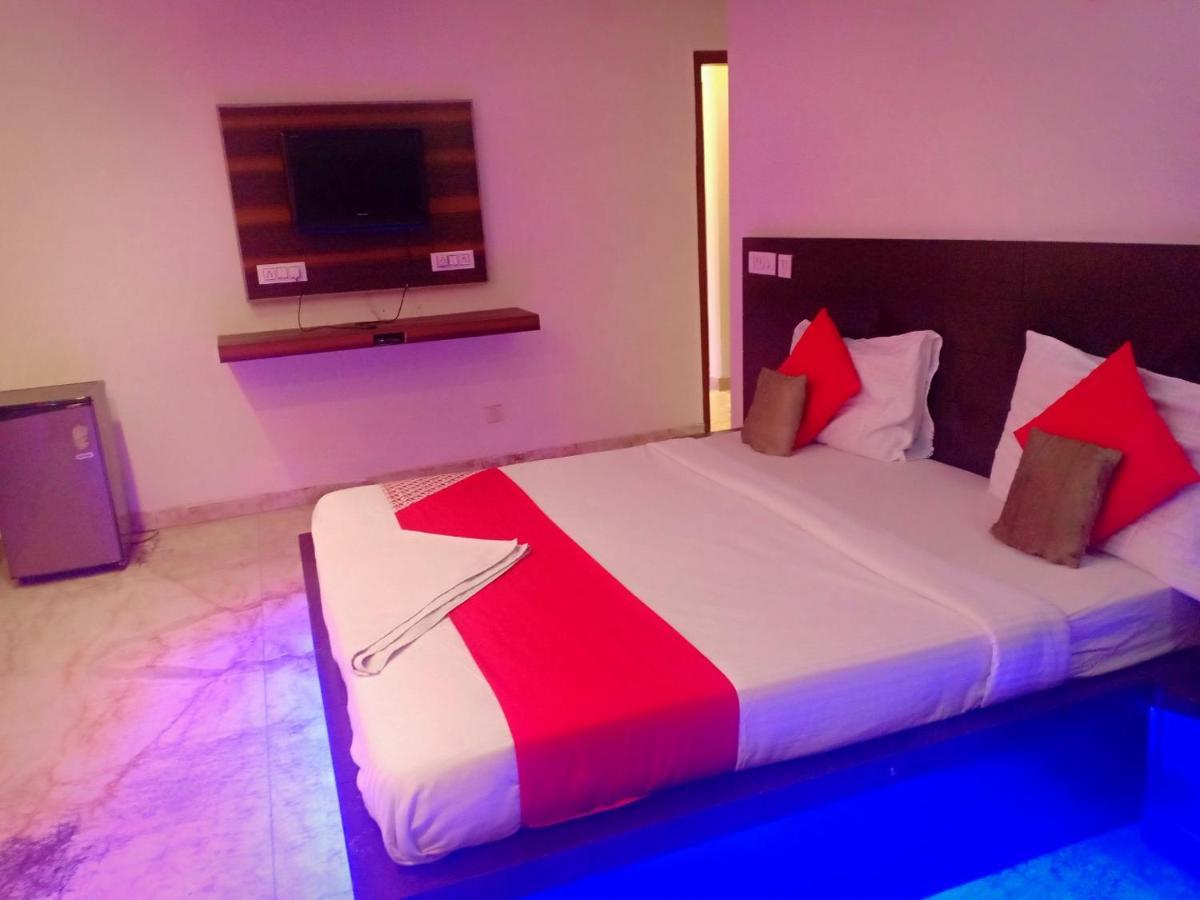 Hotel Aerotech Near Igi Airport New Delhi Exteriör bild